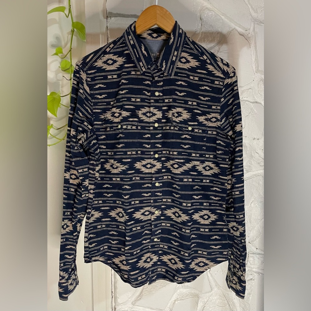 GAP Button Up